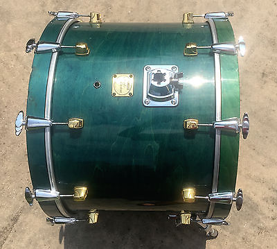 Yamaha Maple Custom 22" x 16" Bass Drum Transparent Green