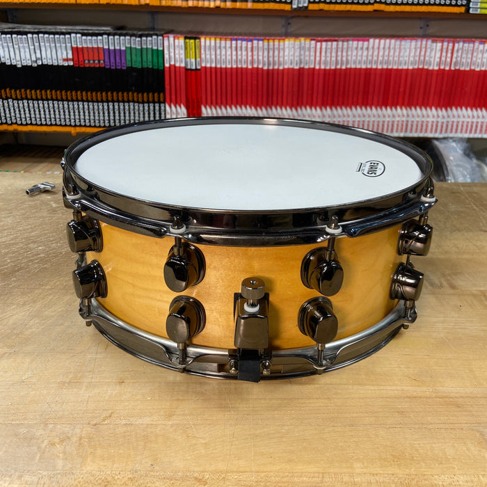 Custom 16 Ply Maple 14" x 5.5" Snare Drum - Natural
